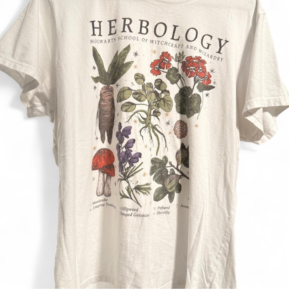 Herbology Graphic T-Shirt - Cream
